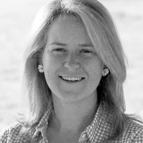 Meet your Posher, Audrey - Picture 1 of 1